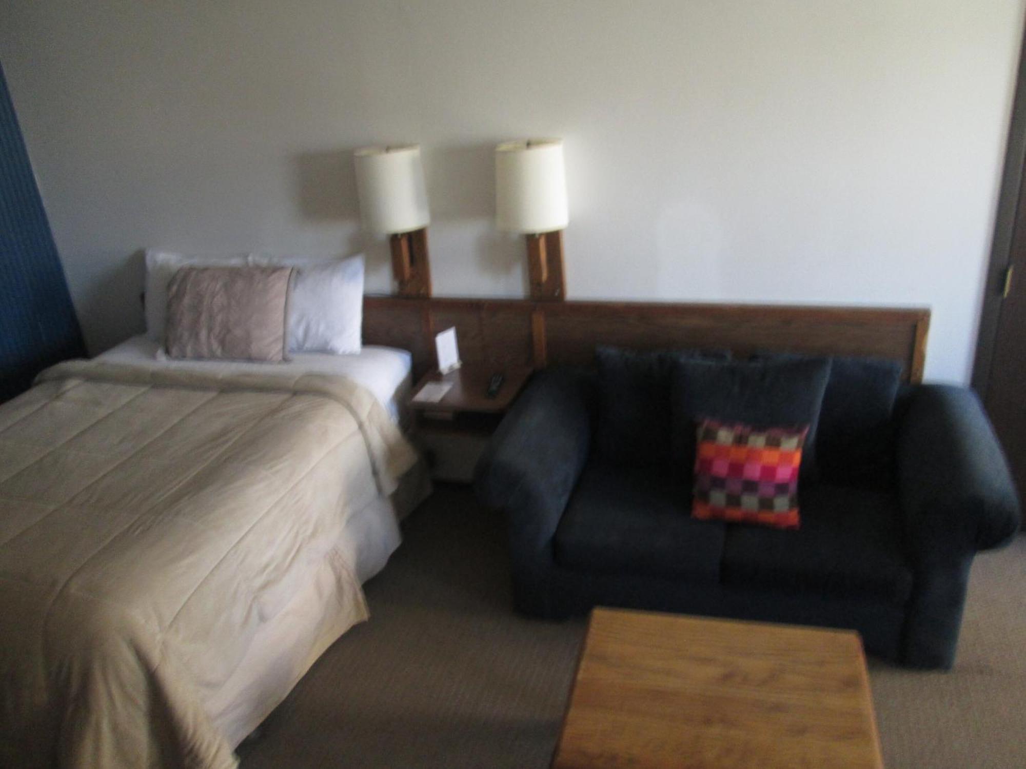 Jim Butler Inn&Suites Tonopah Zimmer foto